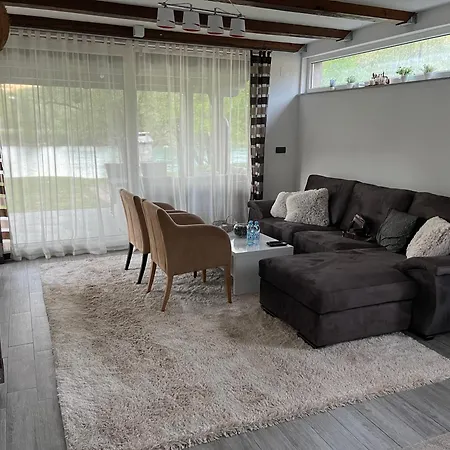 Prázdninový dům House Legacy